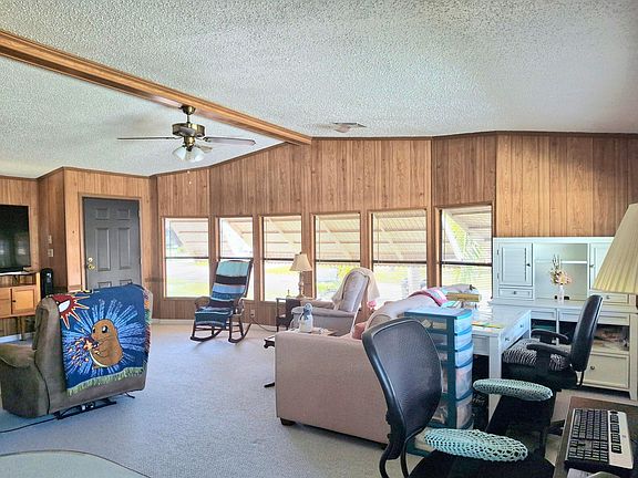 2nd image of 8165 Buckthorn Circle