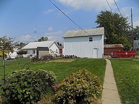 2nd image of 605 Central Ave