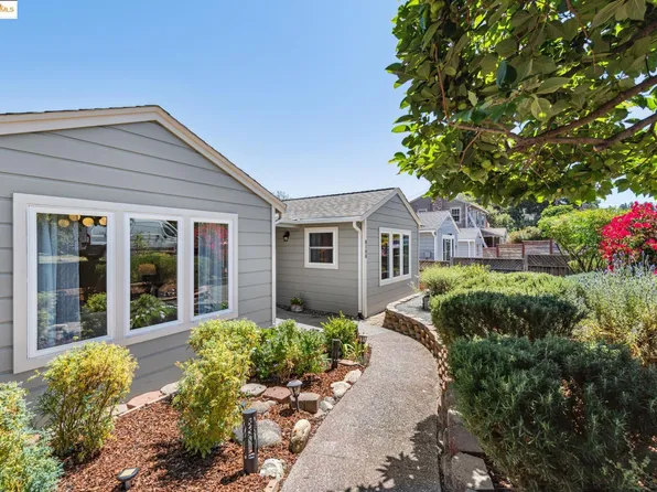8100 Earl St, Oakland, CA 94605