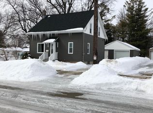 2107 Jefferson St, Oshkosh, WI 54901