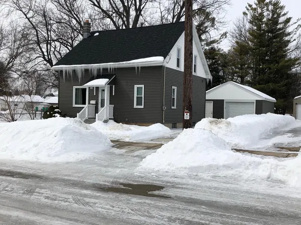 2107 Jefferson St, Oshkosh, WI 54901