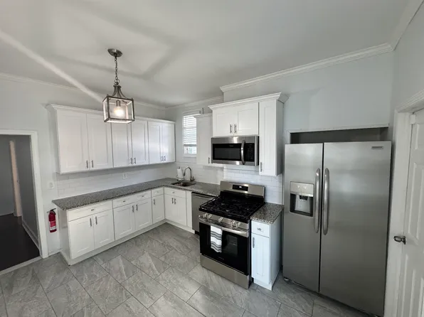 24 Pamrapo Avenue image 13 of 25