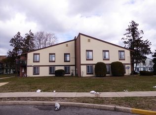 47 Newport Ct, Brick, NJ 08724