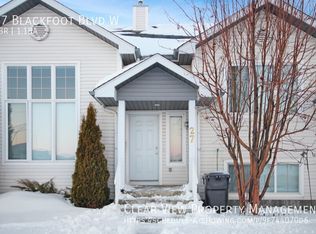 27 Blackfoot Blvd W, Lethbridge, AB T1K7N7