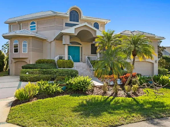 718 Santa Maria Dr, Tierra Verde, FL 33715