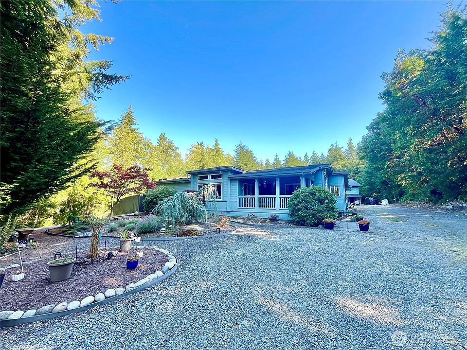 1st image of 332 Rhododendron Drive
