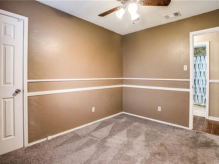 6817 Haltom Rd — Photo 9