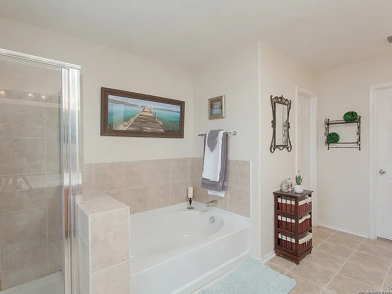 4014 Miho — Photo 12