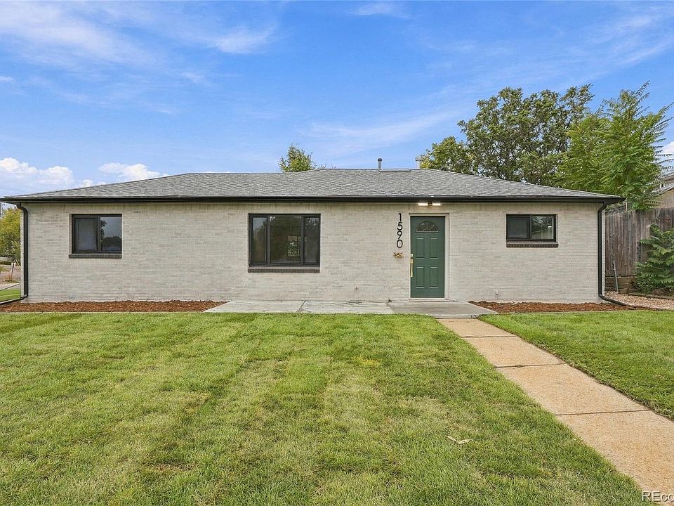 1st image of 1590 Oak Place