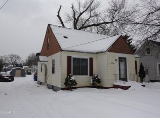 44 Colrain St SE, Wyoming, MI 49548
