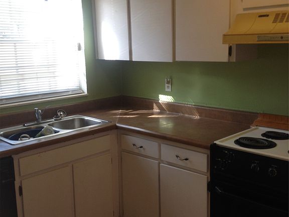 3rd image of 14416 Reuter Strasse Cir APT 1