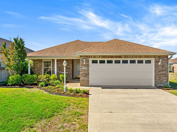 3rd image of 114 Lakeridge Dr