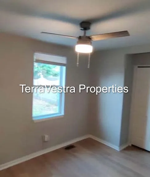411 Market St — Photo 10