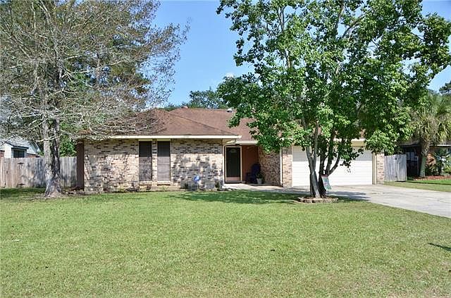 1st image of 114 Goldenwood Dr