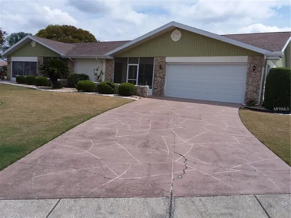 1009 Yellowbird Pl, Sun City Center, FL 33573