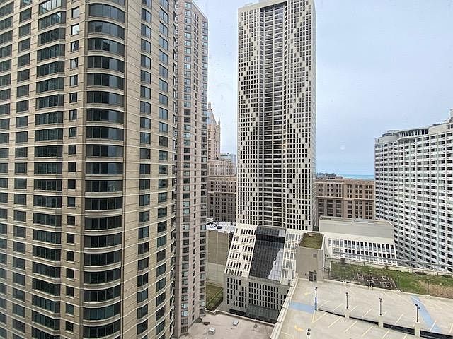 1st image of 455 E Ohio St #2407
