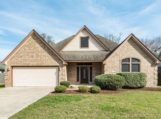 206 Hancock St, Clute, TX 77531