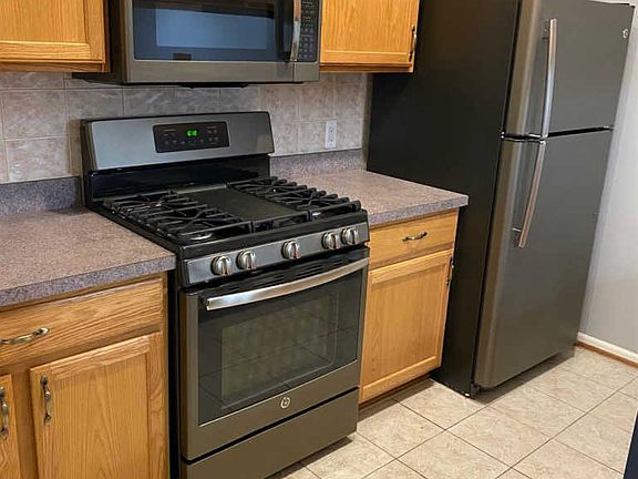2nd image of 1135 Joyce Ln