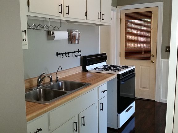 2nd image of 10986 Van Buren St