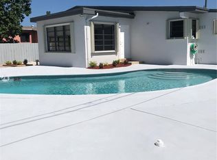 8005 SW 17th St, Miami, FL 33155