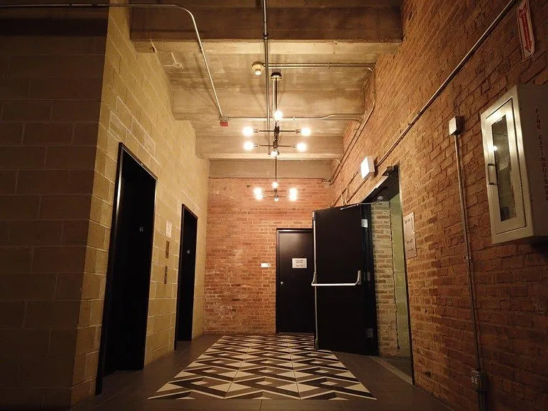 Carriage House Lofts — Photo 7