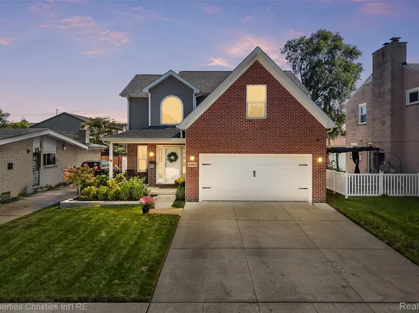 24610 Manistee St, Oak Park, MI 48237