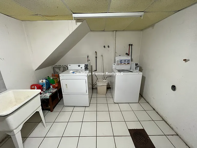 90 Hancock St #1 — Photo 11
