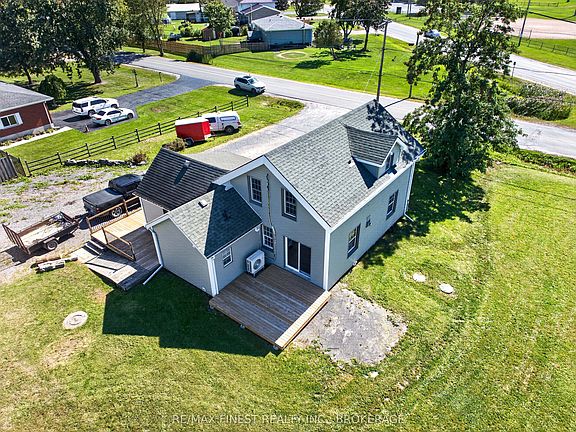 5th image of 1069 Sunnyside Rd