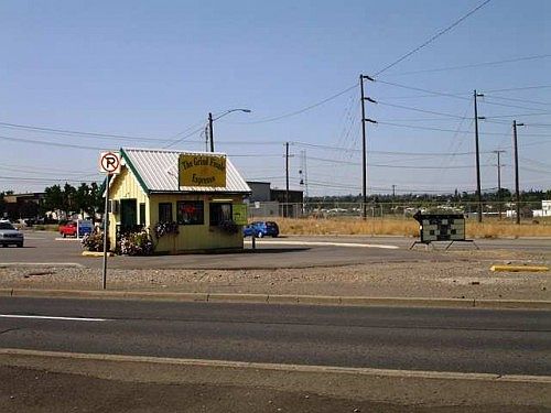 5th image of 4304 E Mission Ave