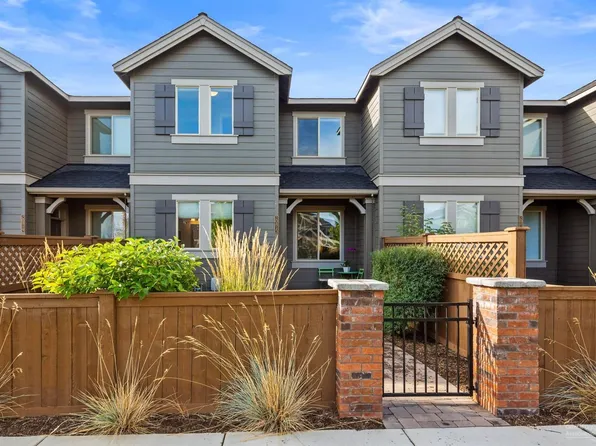 20815 NE Boulderfield Ave, Bend, OR 97701