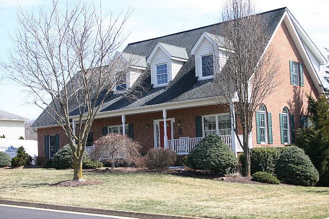 1st image of 2935 Nutmeg Ct