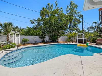 1508 Eden Isle Blvd NE, Saint Petersburg, FL, 33704