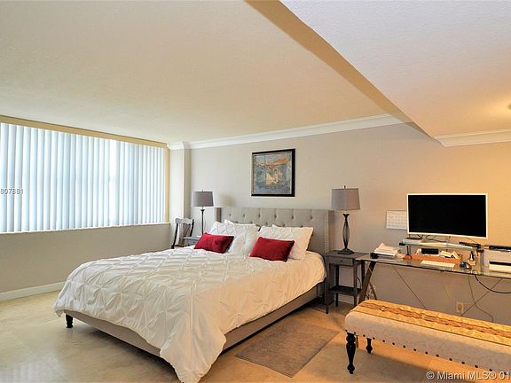 4th image of 2030 S Ocean Dr APT 512