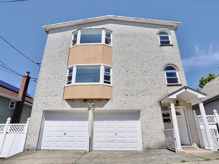 6207 Newkirk Ave #2 — Photo 29