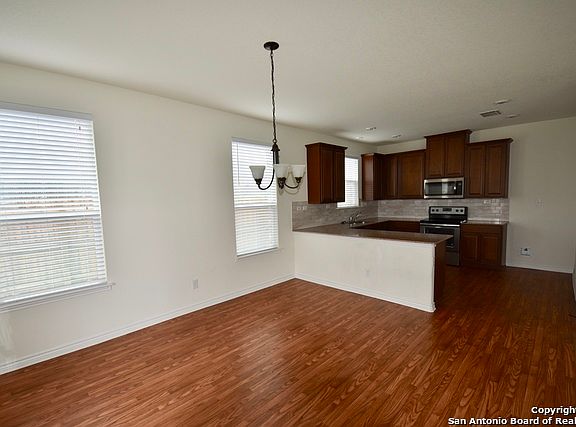 5th image of 1427 Hawk Ct