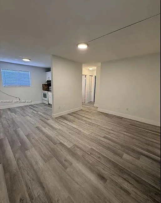 2 bed, 1.0 bath, $2,000 — Photo 2