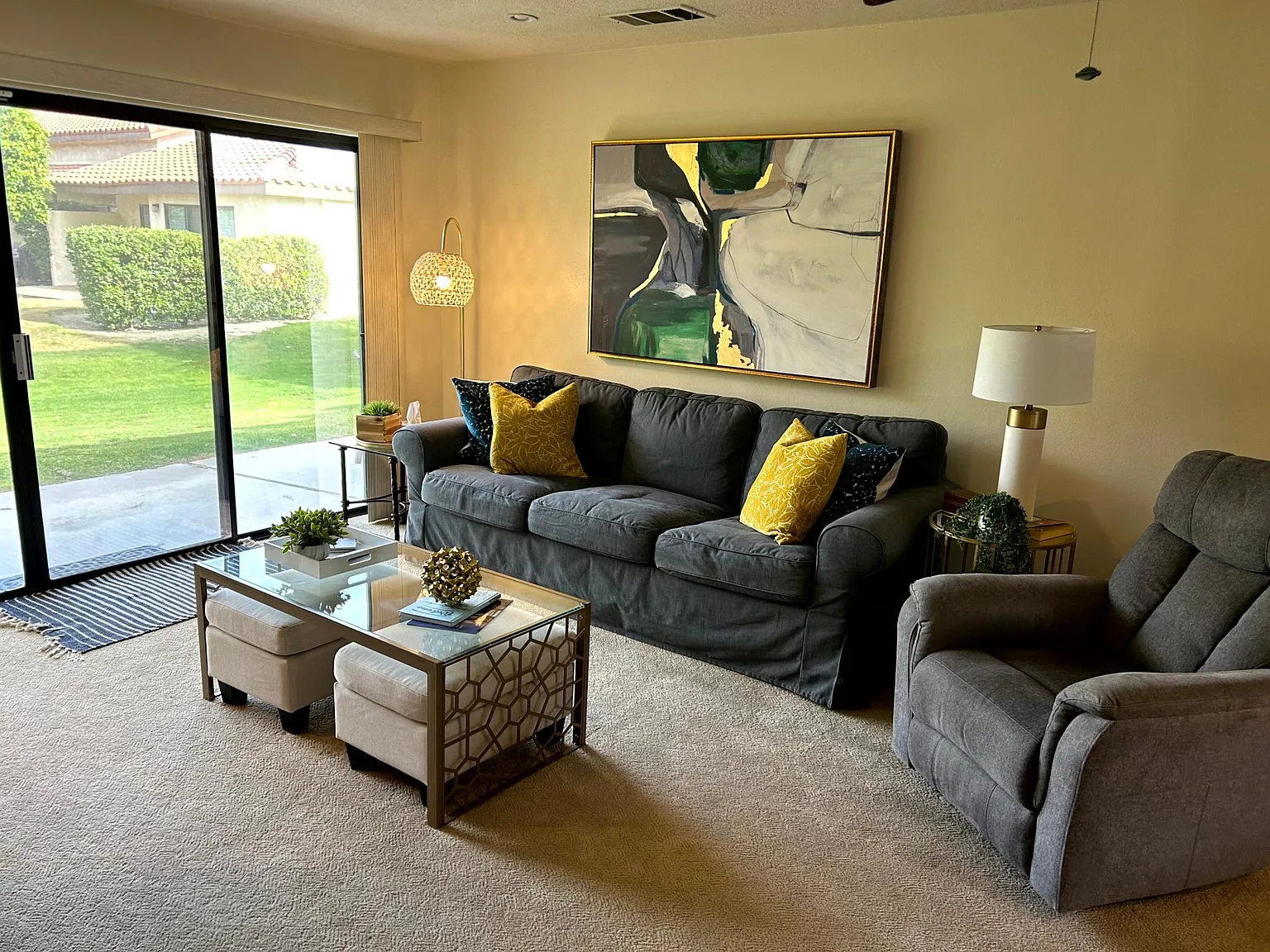 206 Lakecrest Ln — Photo 3