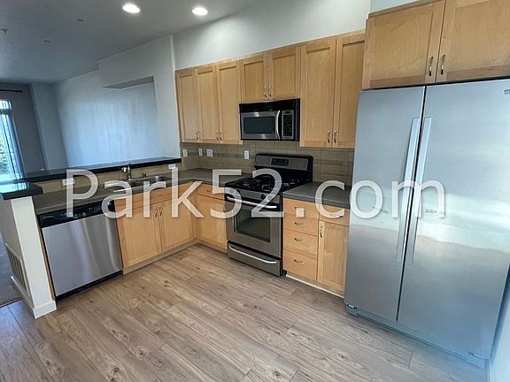 4th image of 2116 Yakima Ave