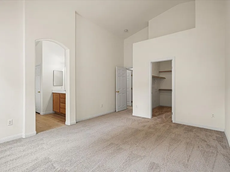 9618 Rolling Thunder Ave — Photo 12