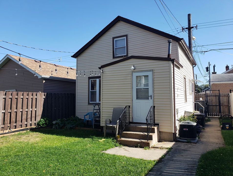 1st image of 5413 N Mobile Ave #1R