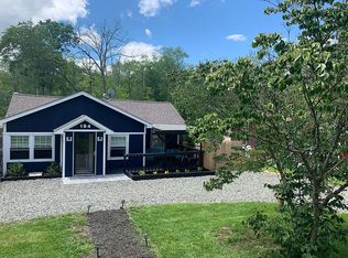 194 Lake Shore Dr, Shawangunk, NY 12566