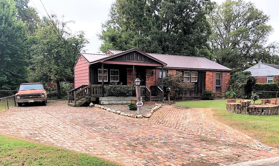 1st image of 102 Quail Dr