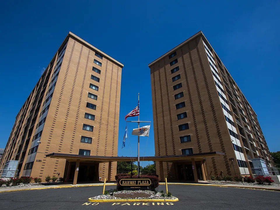 Rahway Plaza Apartments