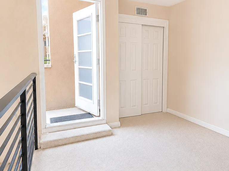1480 Broadway #2606 — Photo 7