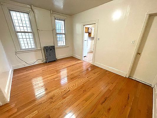 3rd image of 41-52 49th St #4