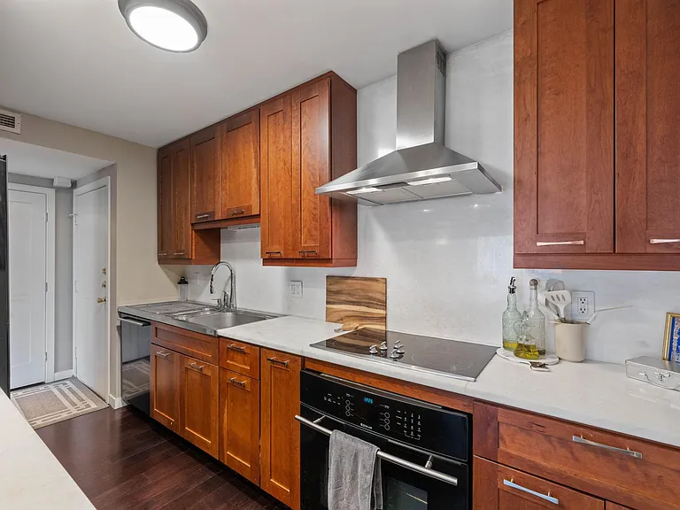 1200 Nicollet Ave #614 — Photo 4