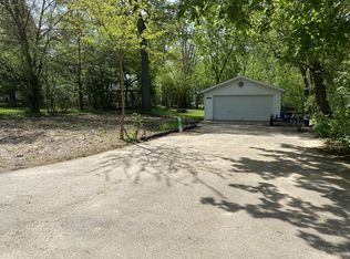 N26W27409 Ash St, Pewaukee, WI 53072