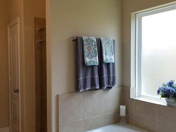 2nd image of 2566 Riverway Dr