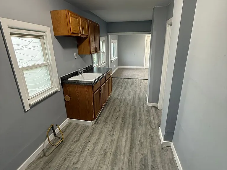 722 Coyne Ave — Photo 14