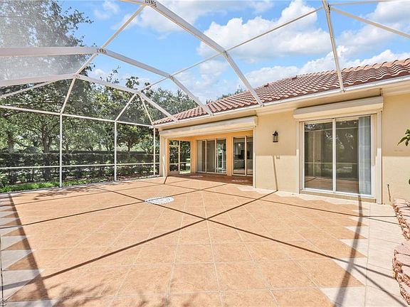 3rd image of 3000 Ellice WAY